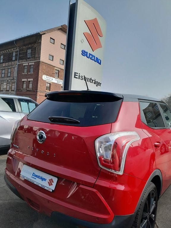 Gebraucht Ssangyong (KGM) Tivoli Quartz 128 PS (94 kW) 2017 Rot SUV