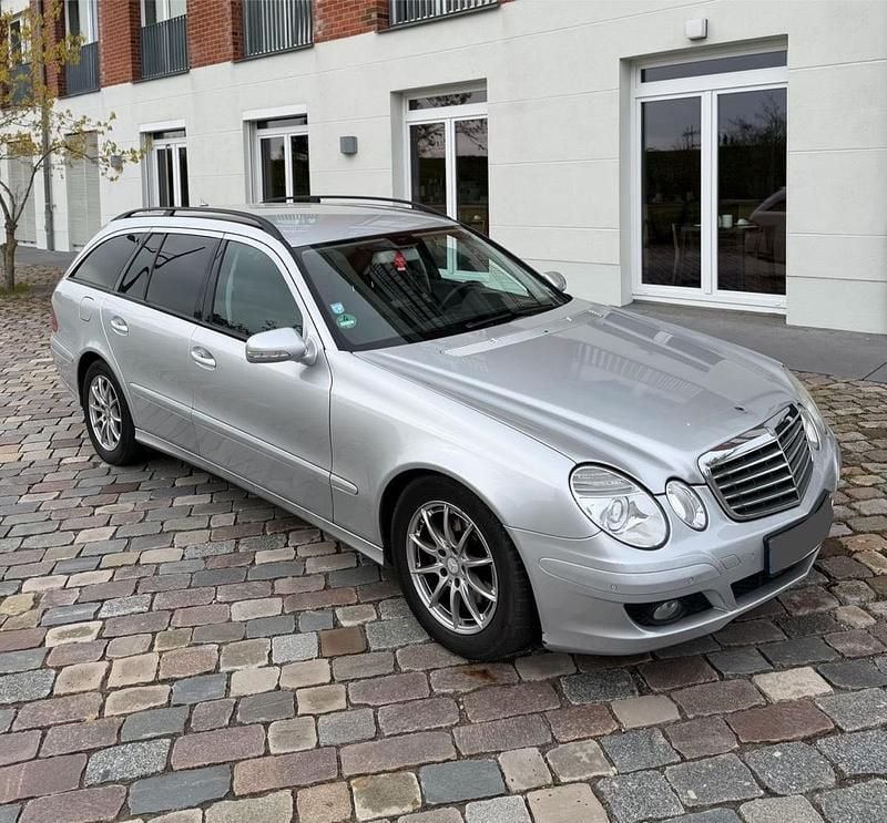 Gebraucht Mercedes E280 Elegance 190 PS (139 kW) 2008 Silber Kombi