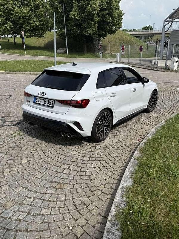 Gebraucht Audi S3 Ambiente 333 PS (244 kW) 2024 Weiß Limousine