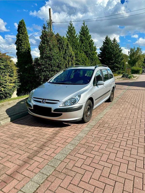 Schwarz Gebraucht 2002 Peugeot 307 Kombi | 1.750 € (Fairer Preis) - Bild 1/4