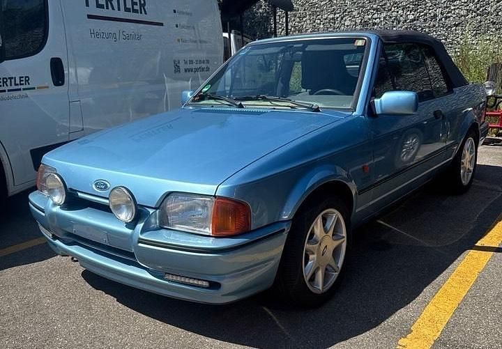 Blau Gebraucht 1988 Ford Escort Cabriolet Cabrio | 9.997 € - Bild 1/4