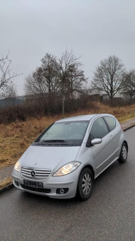 Silber Gebraucht 2005 Mercedes A170 Kleinwagen | 1.000 € - Bild 1/4