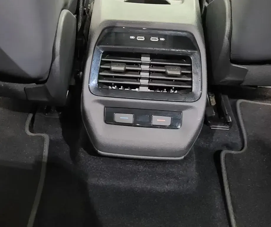 Gebraucht VW ID.4 150 kW (204 PS) 2021 Gold SUV