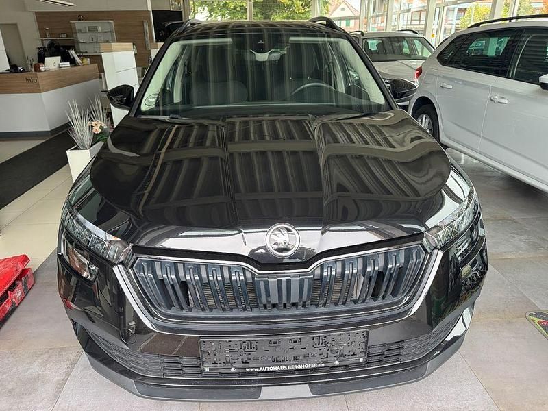 Schwarz Gebraucht 2023 Skoda Kamiq Ambition SUV | 19.490 € (Guter Preis) - Bild 1/4