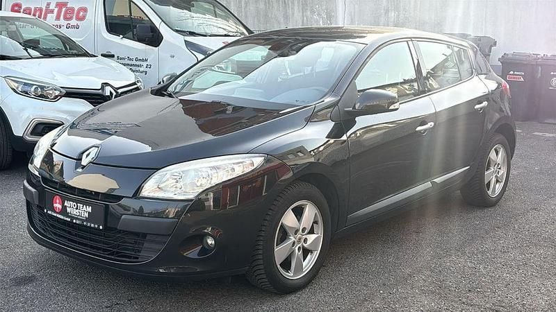 Gebraucht Renault Mégane Dynamique 140 PS (102 kW) 2010 Schwarz Limousine
