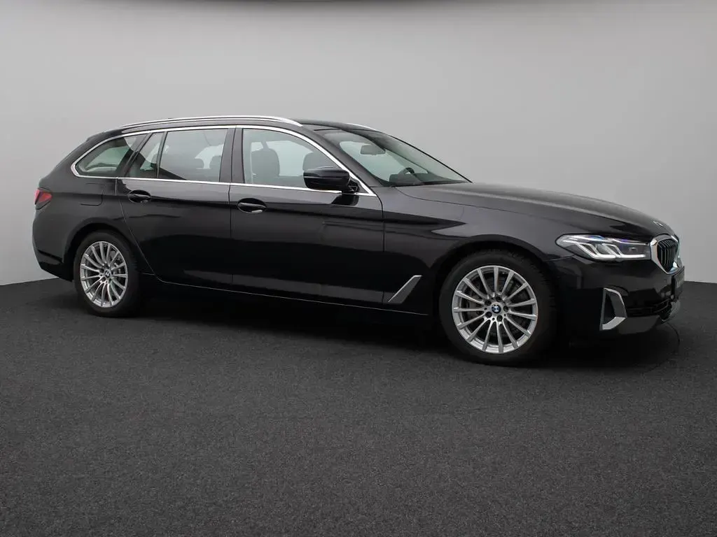 Gebraucht BMW 530 Luxury Line 286 PS (210 kW) 2022 Schwarz Limousine