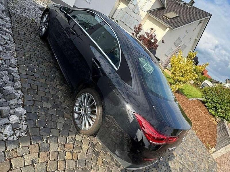 Gebraucht Mercedes CLA250e AMG line 160 PS (117 kW) 2022 Schwarz Limousine