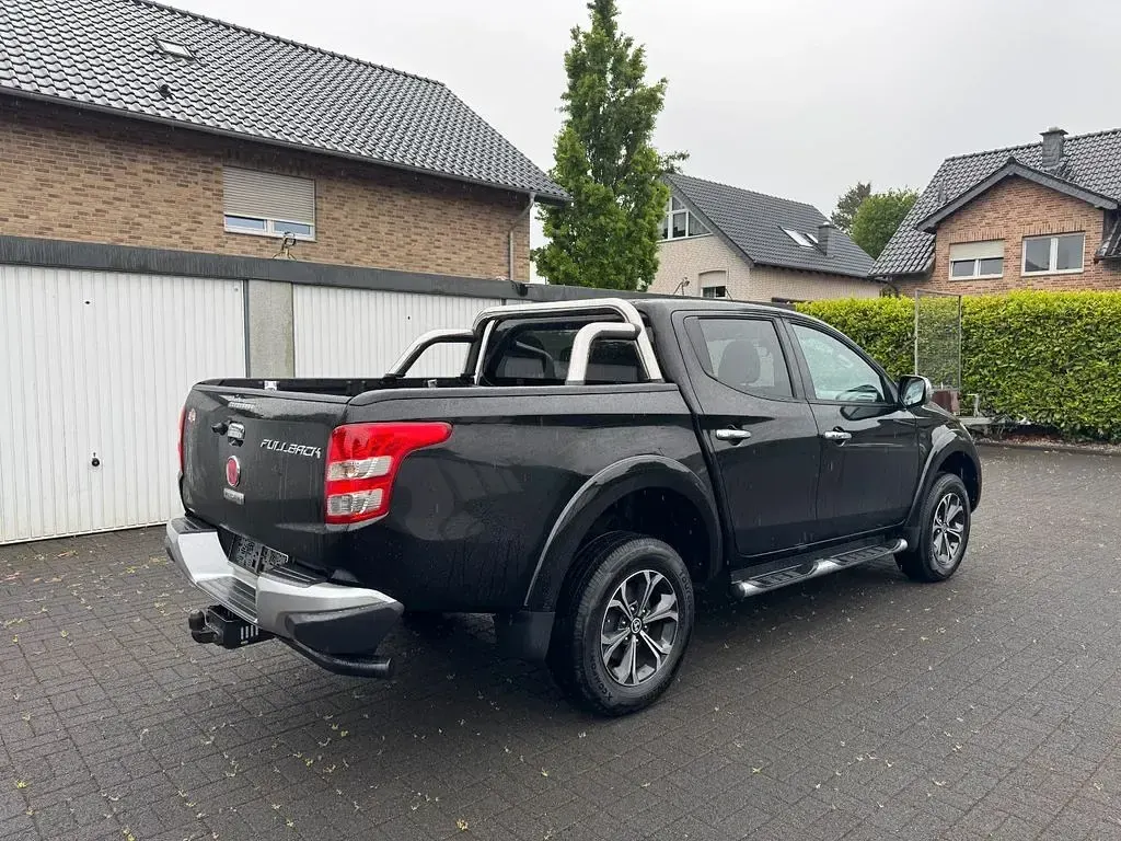 Używany Fiat Fullback 181 KM (133 kW) 2017 Czarny Pickup