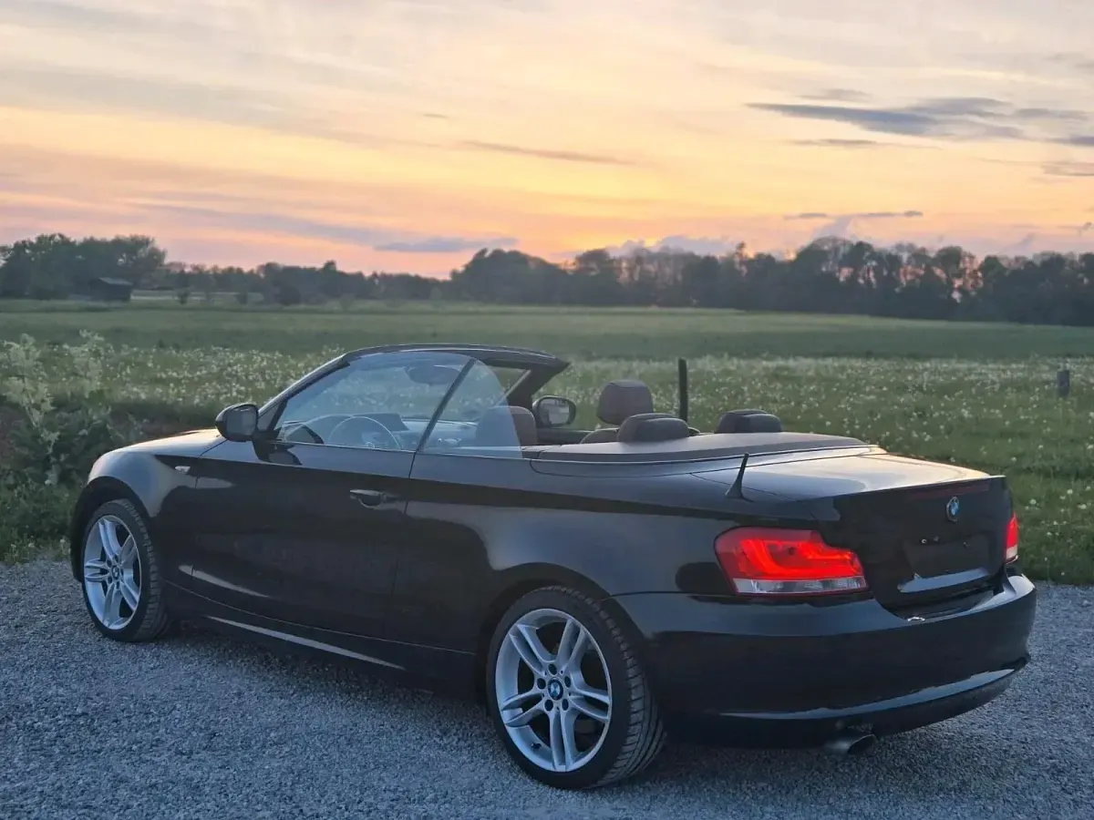 Gebraucht BMW 120 Cabriolet M Sport 177 PS (130 kW) 2011 Schwarz Cabrio