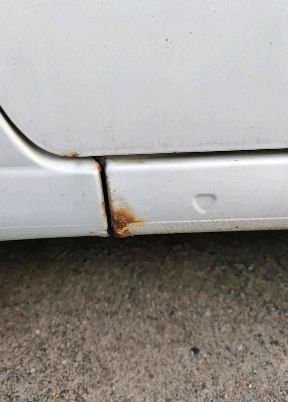 Second-hand VW Caddy 64 CP (47 kW) 2002 Alb Monovolum