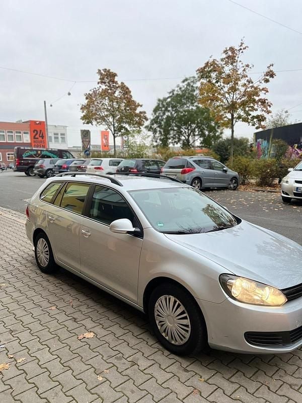 Gebraucht VW Golf VII 105 PS (77 kW) 2012 Grau Kombi