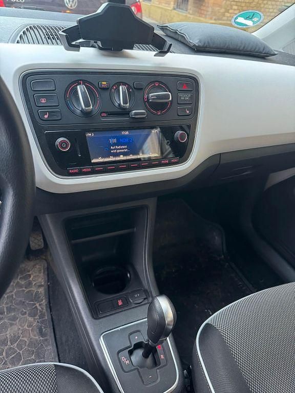 Gebraucht Seat Mii Chic 60 PS (44 kW) 2018 Weiß Kleinwagen