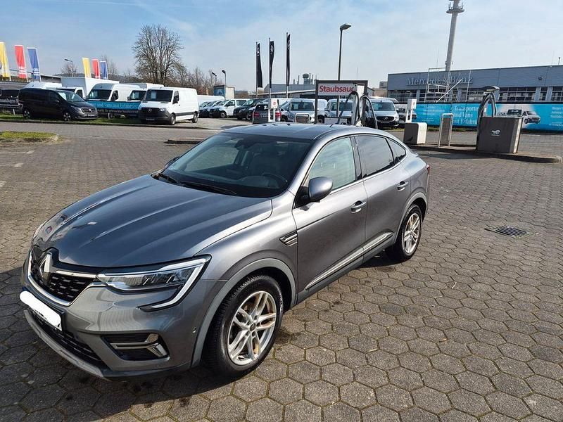 Gebraucht Renault Arkana Intens 140 PS (102 kW) 2022 Grau SUV