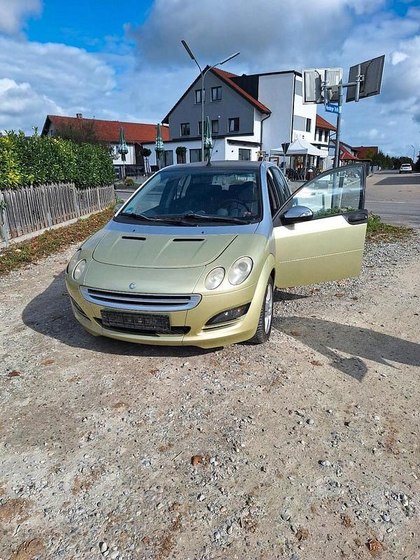 Usado Smart ForFour 90 HP (66 kW) 2004 Amarelo Citadino