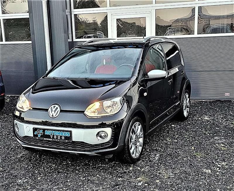 Gebraucht VW cross up! Design 75 PS (55 kW) 2015 Black pearl Kleinwagen