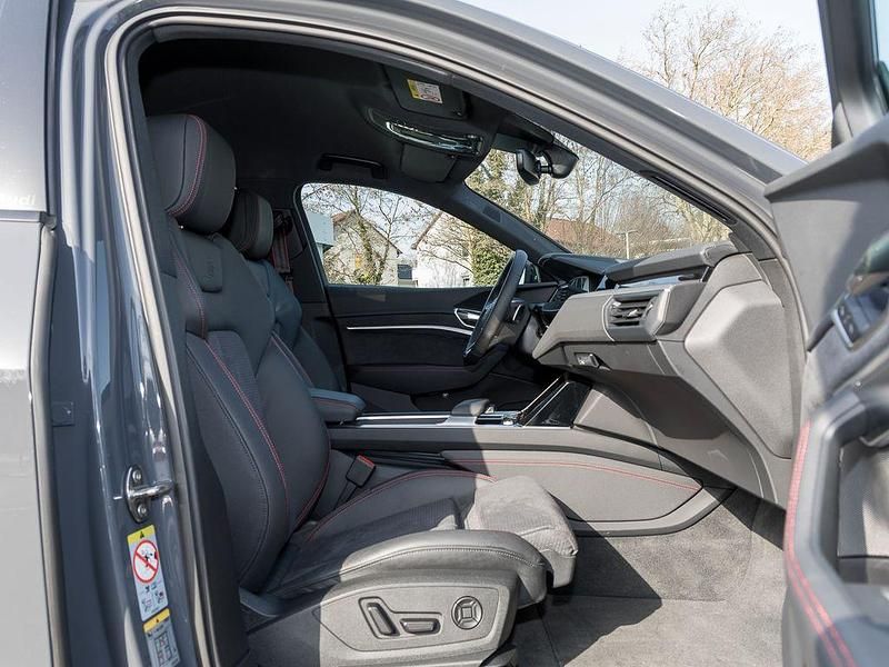 Gebraucht Audi e-tron Sportback S-Line 300 kW (408 PS) 2024 Magnetgrau SUV
