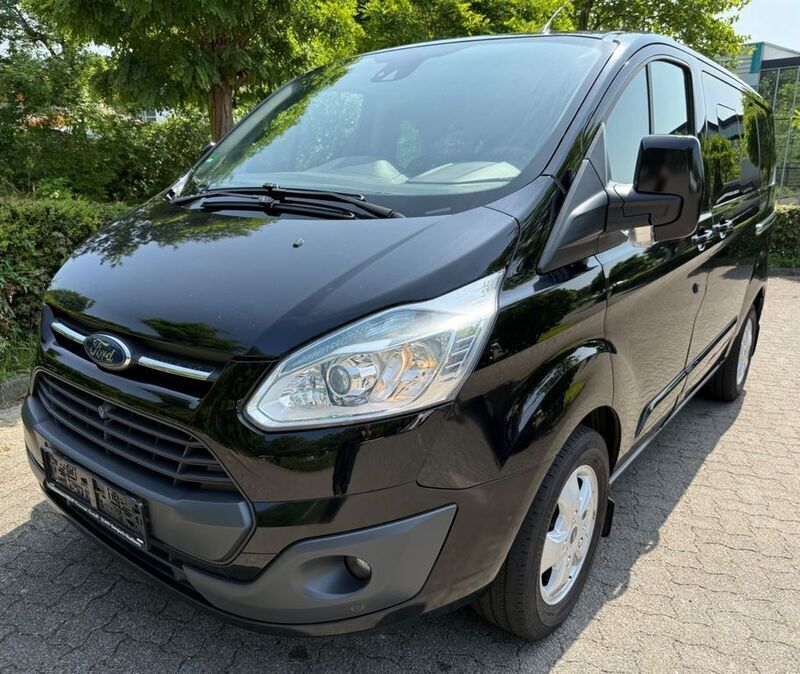 Schwarz Gebraucht 2015 Ford Transit Custom Van / Kleinbus | 9.790 € (Guter Preis) - Bild 1/4