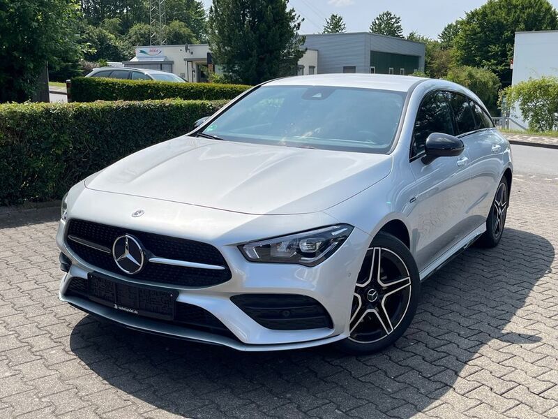 Silber Gebraucht 2020 Mercedes CLA250e Shooting Brake AMG Kombi | 19.111 € (Fairer Preis) - Bild 1/4
