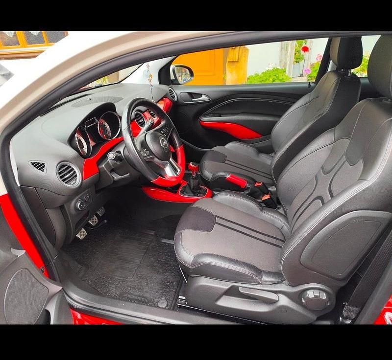 Usata Opel Adam 89 CV (65 kW) 2012 Rosso Utilitaria