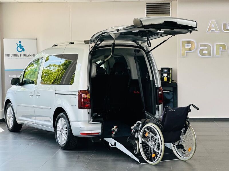 Silber Gebraucht 2020 VW Caddy Highline Van / Kleinbus | 40.950 € - Bild 1/4