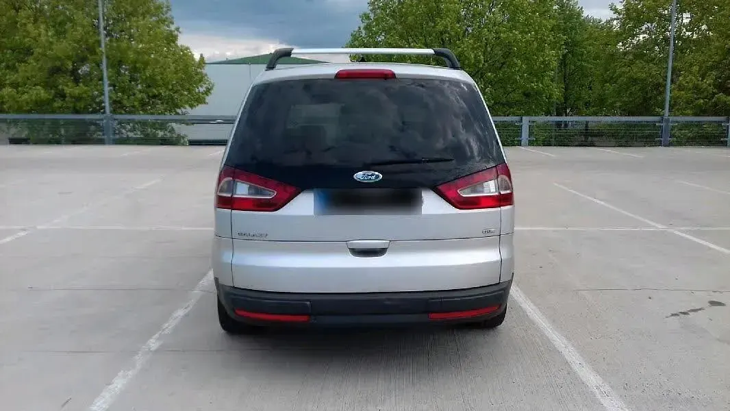 Usata Ford Galaxy 140 CV (102 kW) 2008 Argento Monovolume