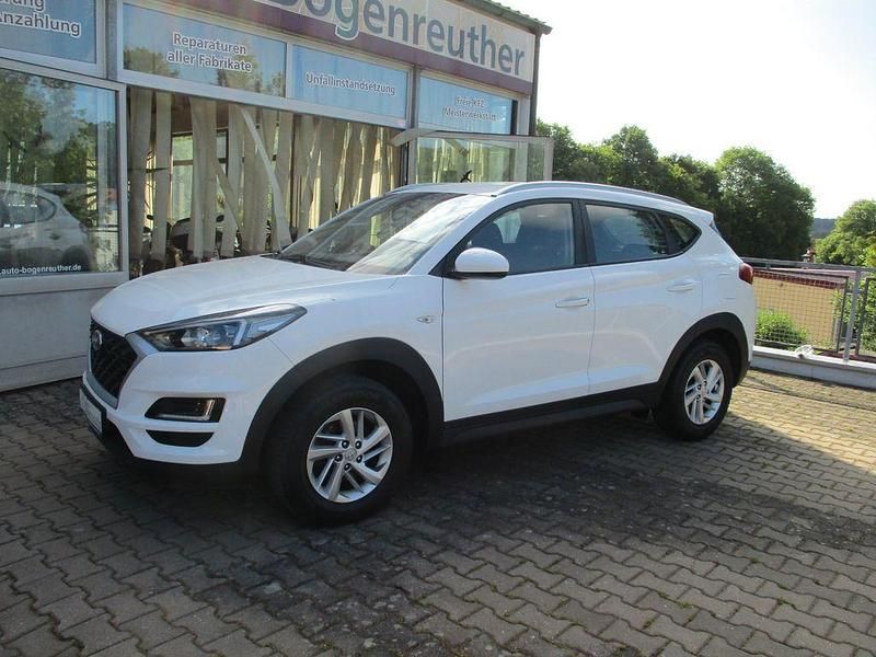 Weiß Gebraucht 2019 Hyundai Tucson Select SUV | 17.995 € (Fairer Preis) - Bild 1/4