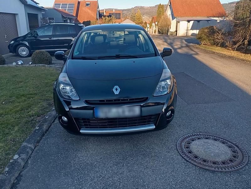 Gebraucht Renault Clio IV 103 PS (75 kW) 2012 Schwarz Kleinwagen