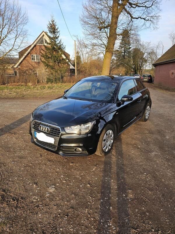 Schwarz Gebraucht 2011 Audi A1 S-Line Kleinwagen | 8.250 € (Teuer) - Bild 1/4