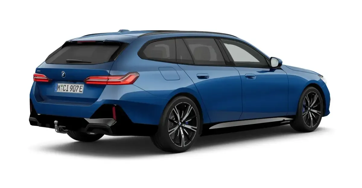 Gebraucht BMW 550e Comfort Edition 489 PS (359 kW) 2026 Blau Kombi