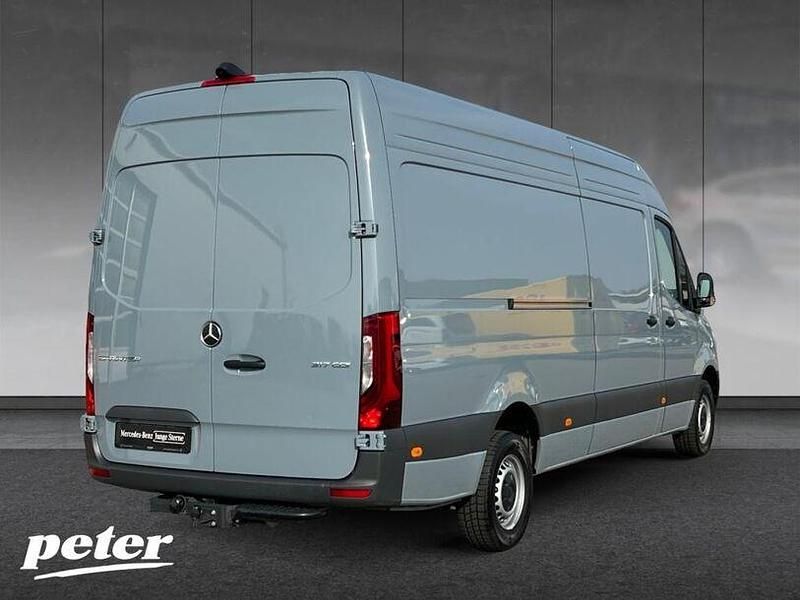 Gebraucht Mercedes Sprinter 170 PS (125 kW) 2024 Blaugrau Van