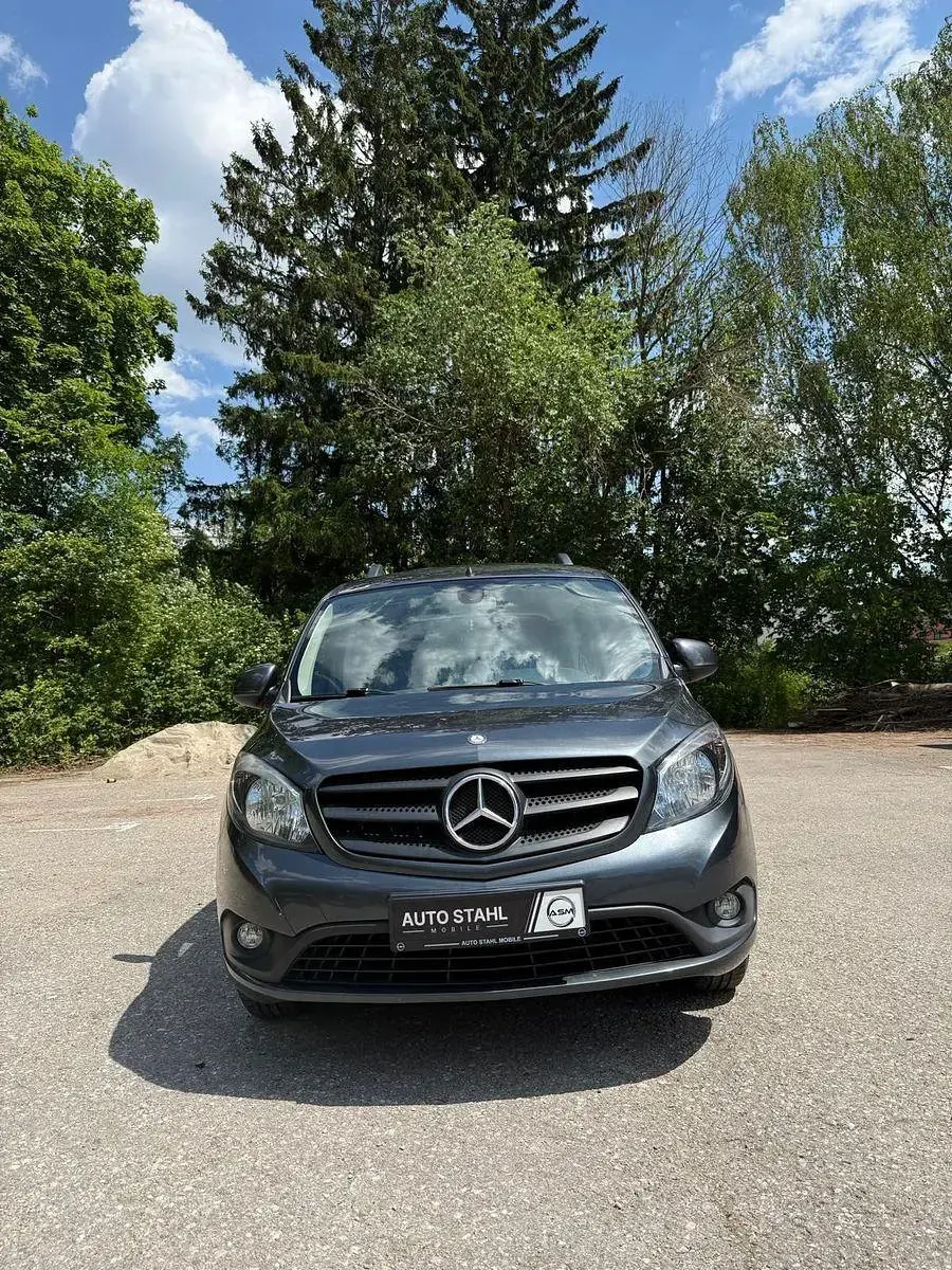 Gebraucht Mercedes Citan 111 Edition 110 PS (80 kW) 2018 Grau Van / Kleinbus