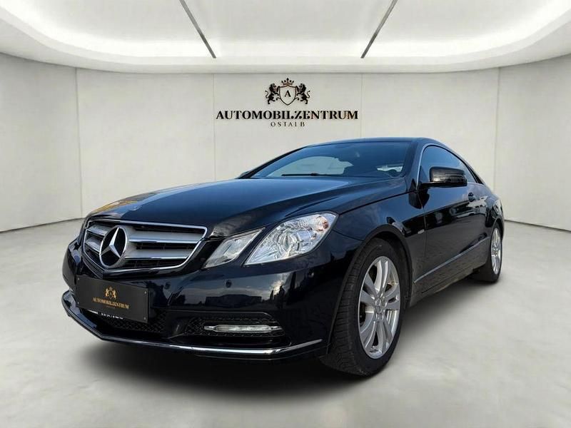 Gebraucht Mercedes E200 184 PS (135 kW) 2013 Schwarz Coupé