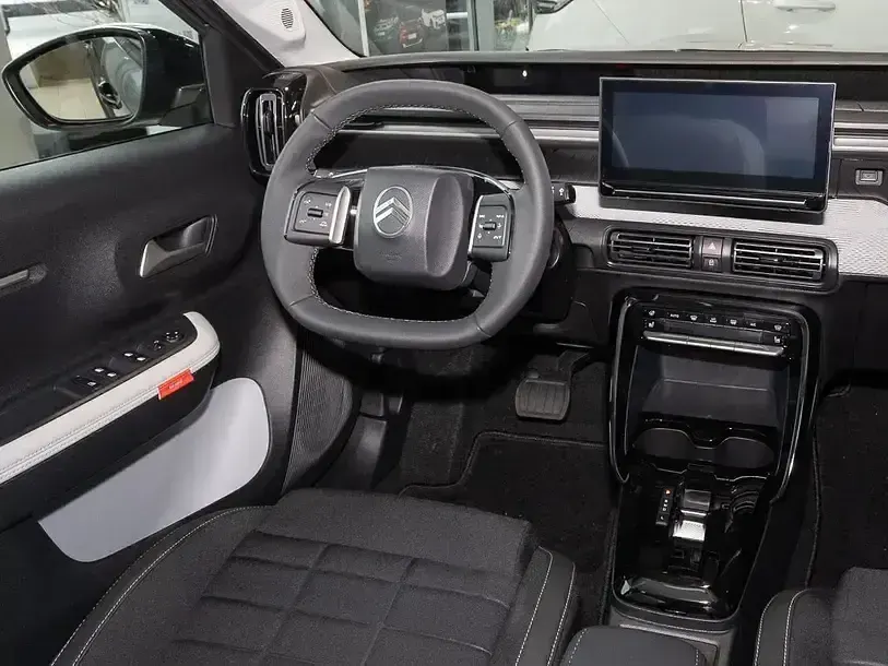 Neu Citroën C3 110 PS (80 kW) 2026 Grau SUV