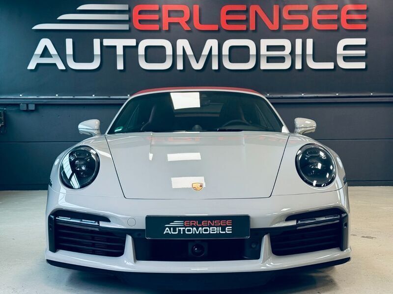 Grau Gebraucht 2024 Porsche 992 Cabrio | 279.990 € - Bild 1/4