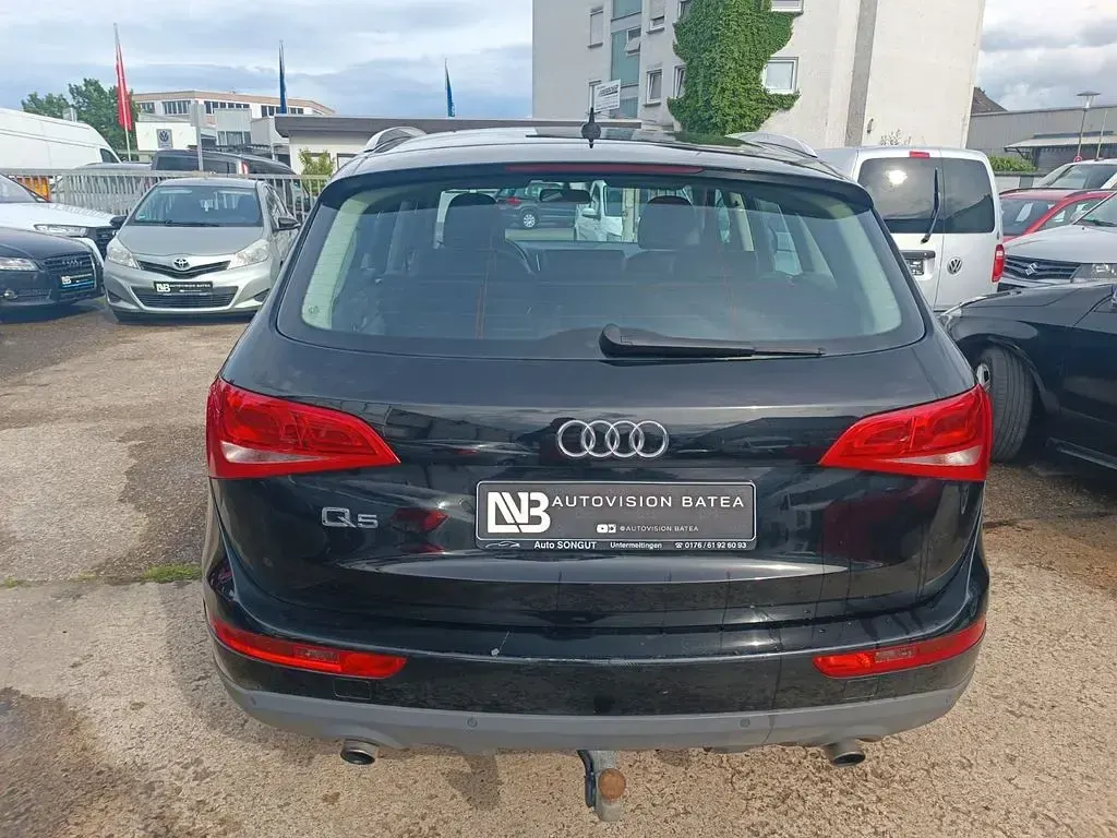 Gebraucht Audi Q5 Sport 179 PS (131 kW) 2010 Schwarz SUV