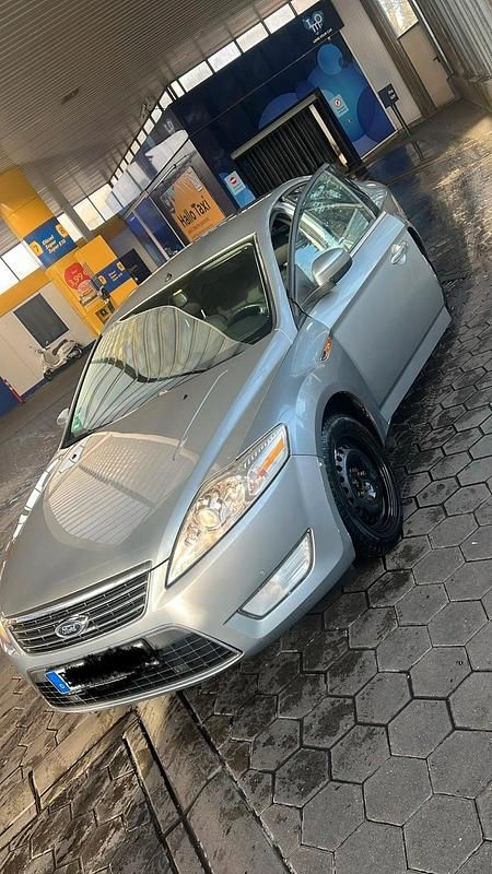 Grau Gebraucht 2007 Ford Mondeo Limousine | 3.850 € - Bild 1/4