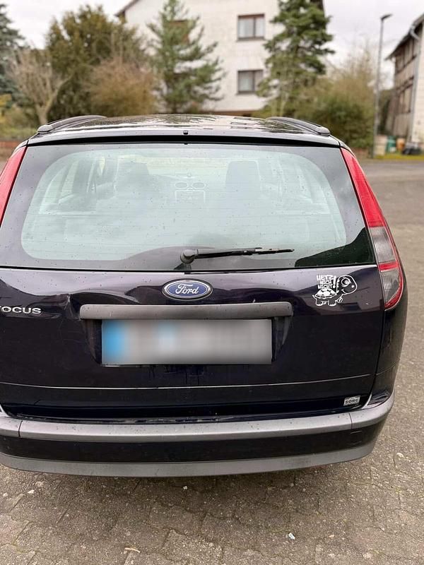 Gebraucht Ford Focus 85 PS (62 kW) 2005 Blau Kombi