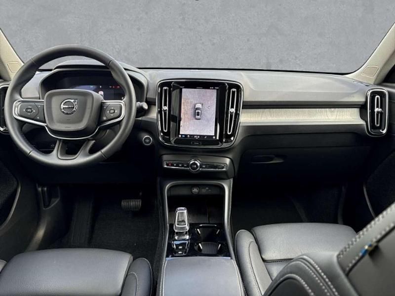 Gebraucht Volvo XC40 Plus 197 PS (144 kW) 2025 Weiss SUV