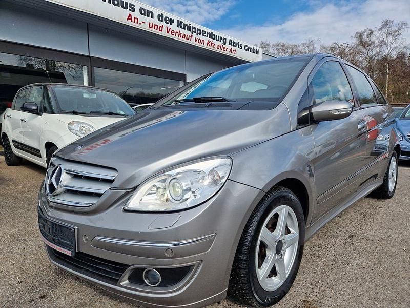 Gebraucht Mercedes B180 109 PS (80 kW) 2007 Grau Van / Kleinbus