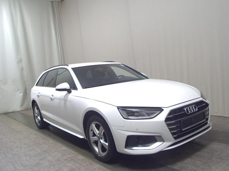 Gebraucht Audi A4 Advanced 163 PS (119 kW) 2023 Weiss Kombi