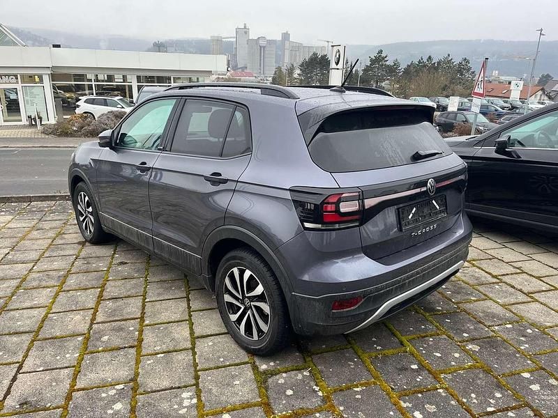 Gebraucht VW T-Cross Active 110 PS (80 kW) 2022 Rauchgrau metallic SUV
