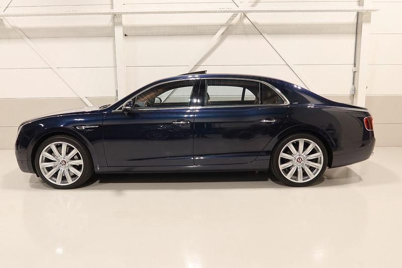 Gebraucht Bentley Continental GT 528 PS (388 kW) 2017 Blau Limousine
