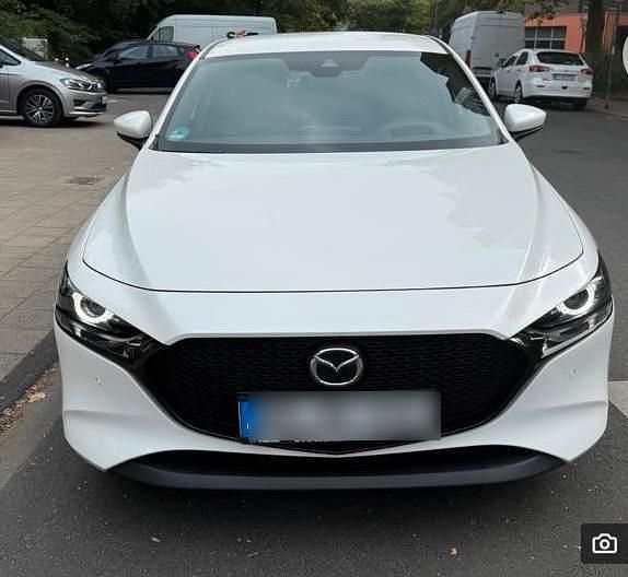 Weiß Gebraucht 2020 Mazda 3 Limousine | 18.900 € (Fairer Preis) - Bild 1/4