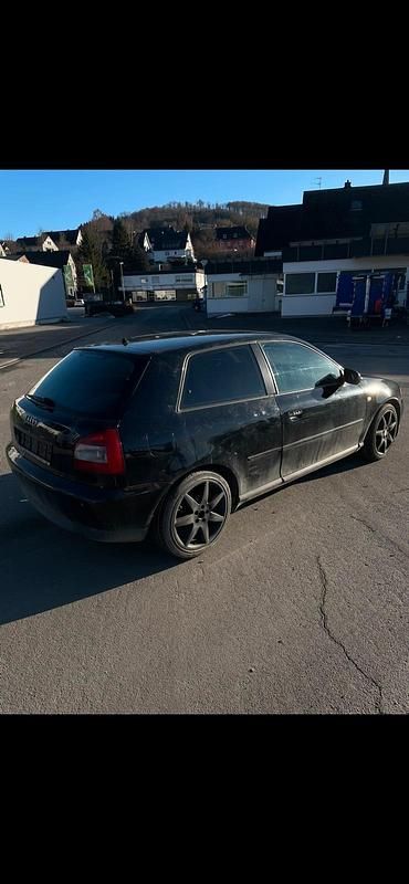 Gebraucht Audi A3 131 PS (96 kW) 2002 Schwarz Kleinwagen