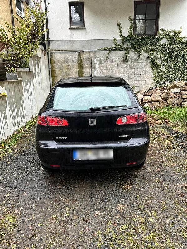 Gebraucht Seat Ibiza 64 PS (47 kW) 2004 Schwarz Kleinwagen