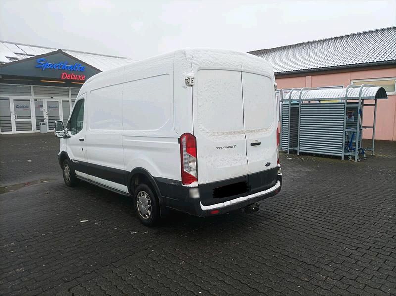 Gebraucht Ford Transit 125 PS (91 kW) 2016 Weiß Van / Kleinbus
