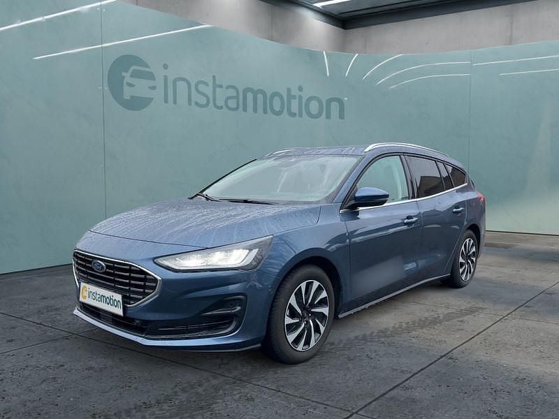 Blau Gebraucht 2024 Ford Focus Titanium Kombi | 23.849 € (Fairer Preis) - Bild 1/4