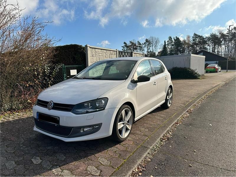 Weiß Gebraucht 2010 VW Polo Highline Kleinwagen | 2.750 € (Superpreis) - Bild 1/4