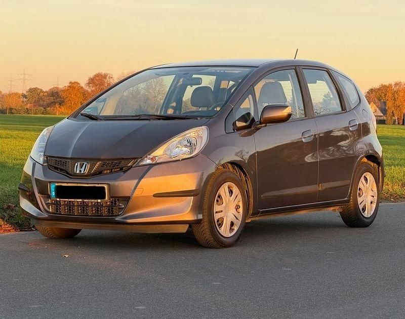 Braun Gebraucht 2015 Honda Jazz Trend Kleinwagen | 10.500 € (Fairer Preis) - Bild 1/4