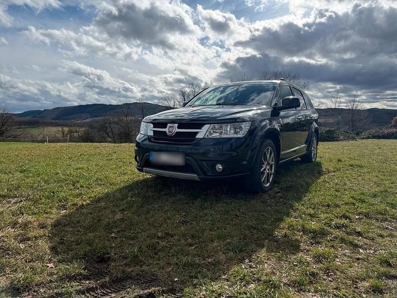 Gebraucht Fiat Freemont 176 PS (129 kW) 2013 Schwarz SUV